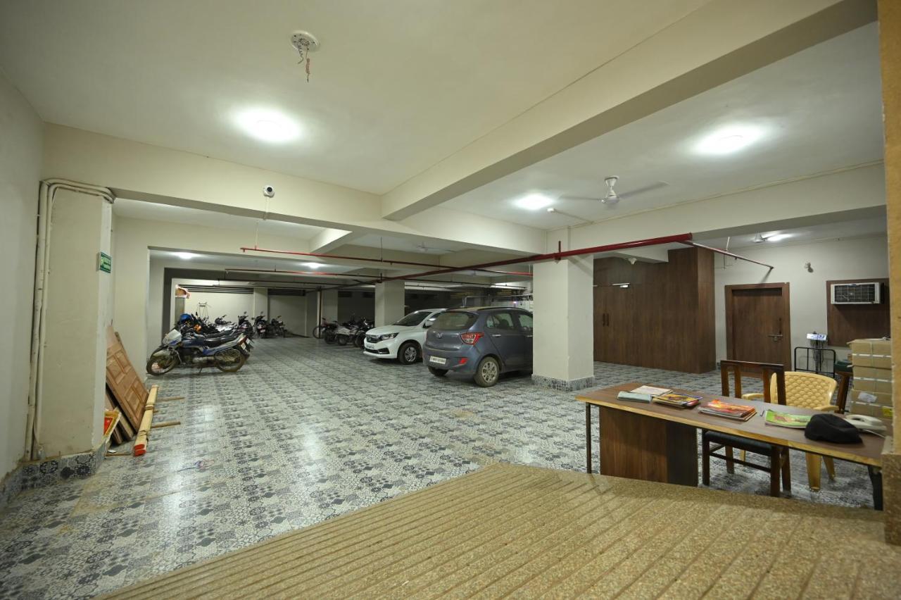 The Royal Class Hotel Gwalior Exterior photo