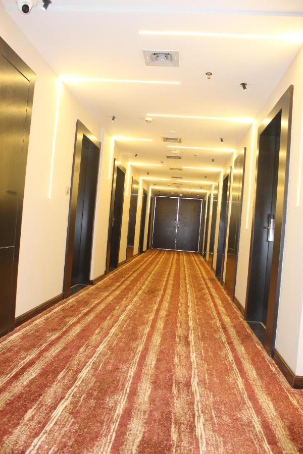 The Royal Class Hotel Gwalior Exterior photo